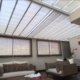 Romana Skywindow é uma solução belíssima para cobertura de claraboias, tetos de vidro ou outro material translucido.